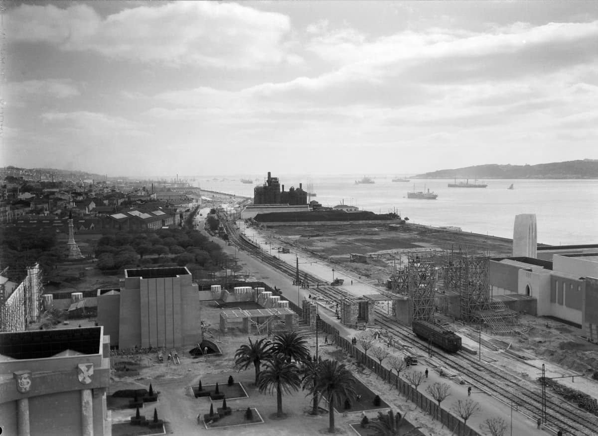 mundo portugues construction