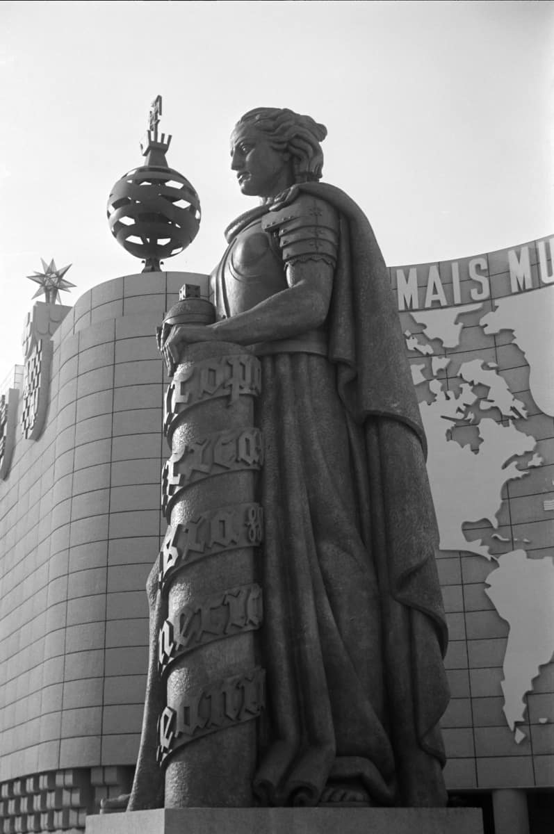 mundo portugues presence